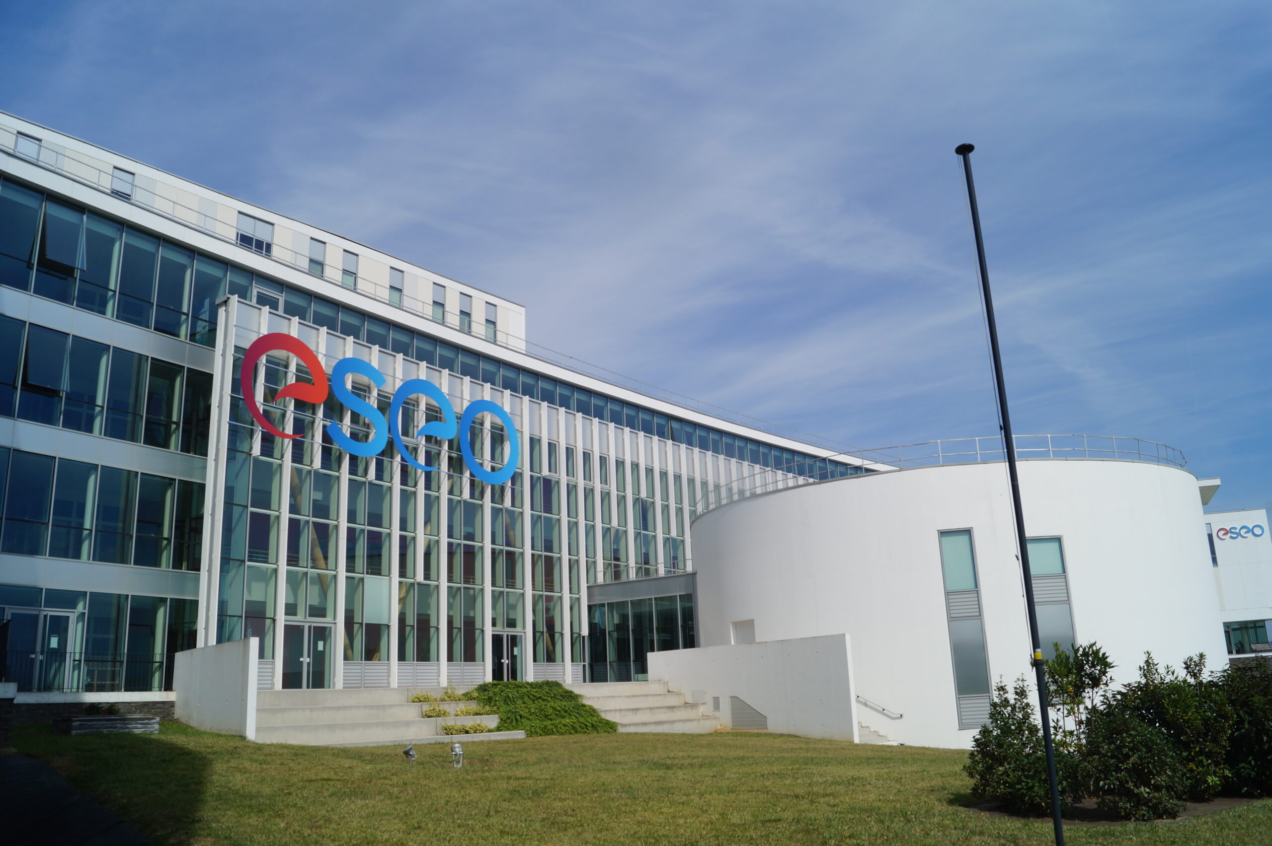 Le groupe ESEO confie la gestion de sa paie à Baker Tilly France
